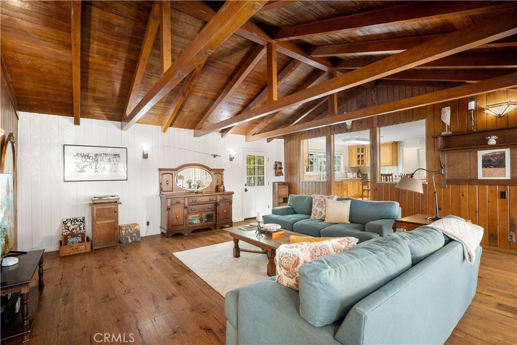 12101 Spring Trail Property Photo 5