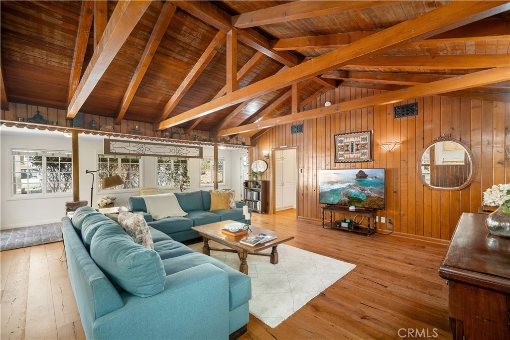 12101 Spring Trail Property Photo 6