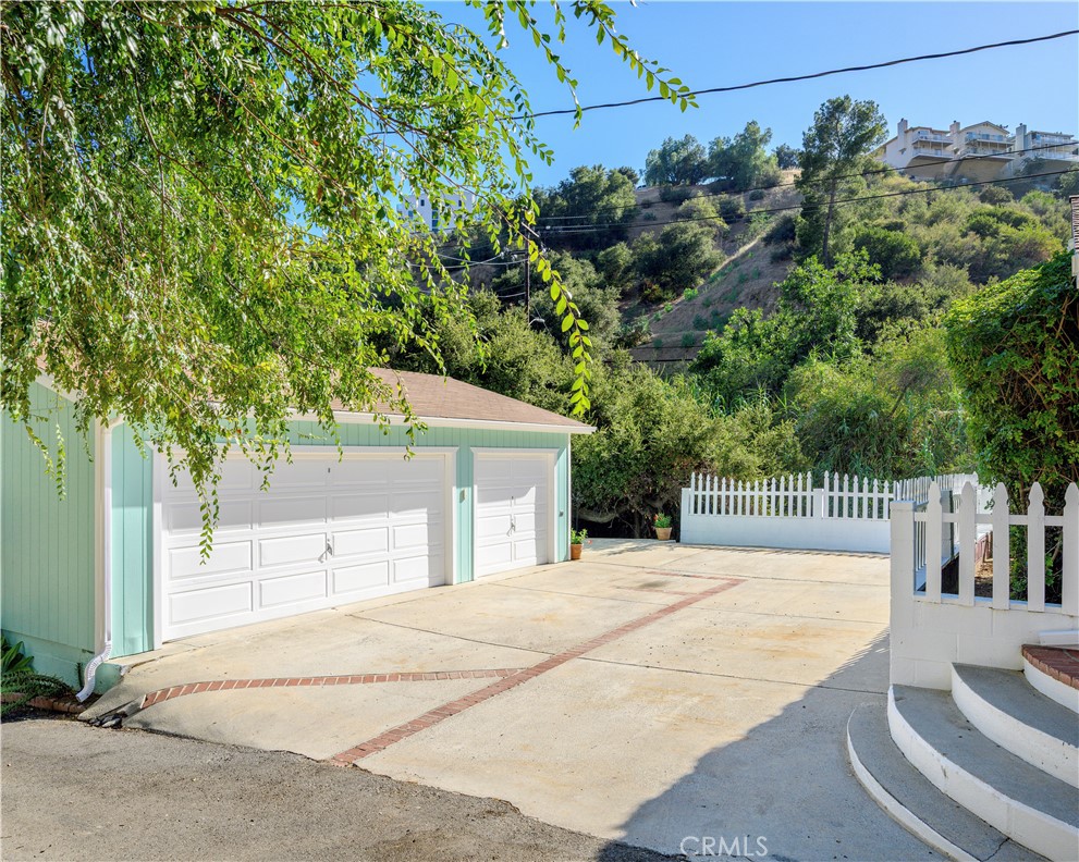 12101 Spring Trail Property Photo 18