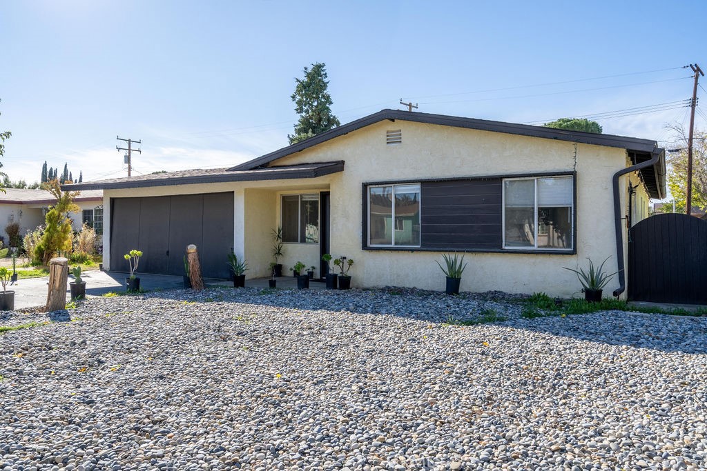 39543 Armfield Avenue Property Photo 2