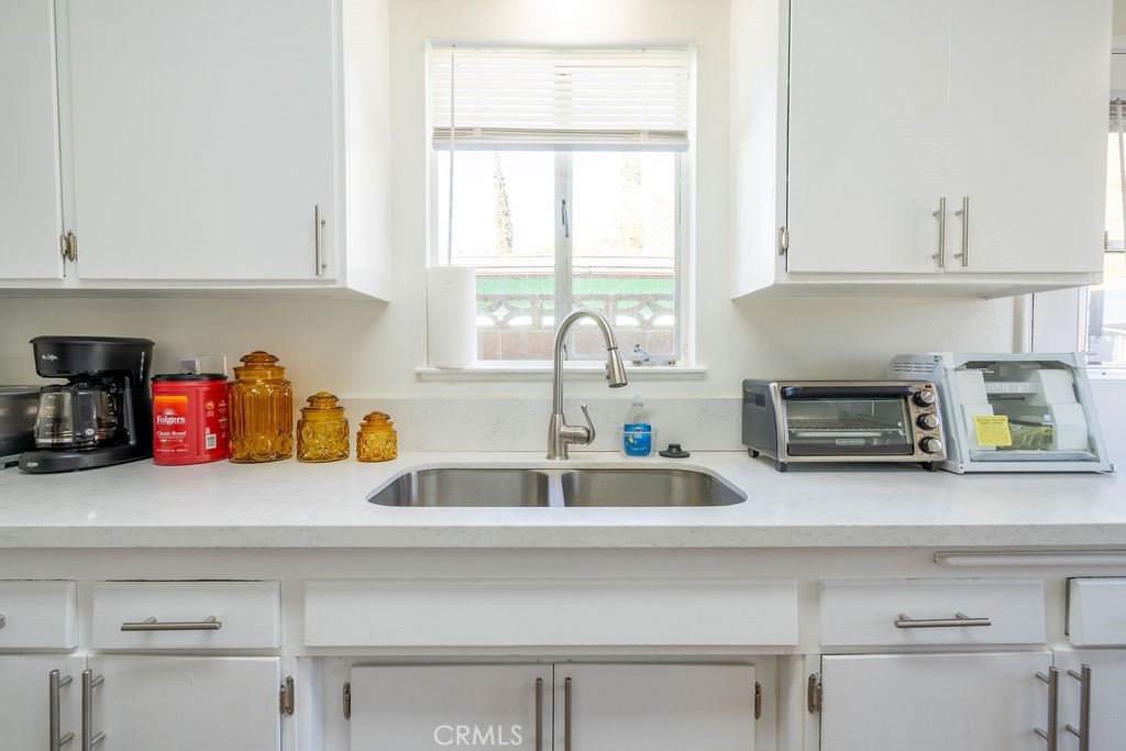 39543 Armfield Avenue Property Photo 13