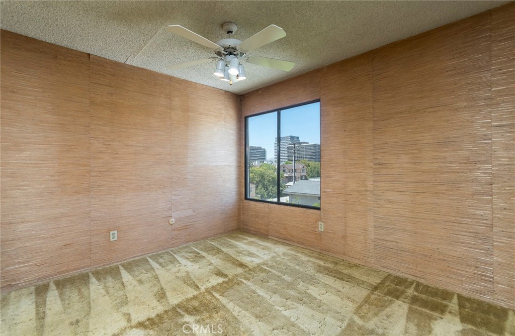 515 N Jackson 314 Property Photo 7