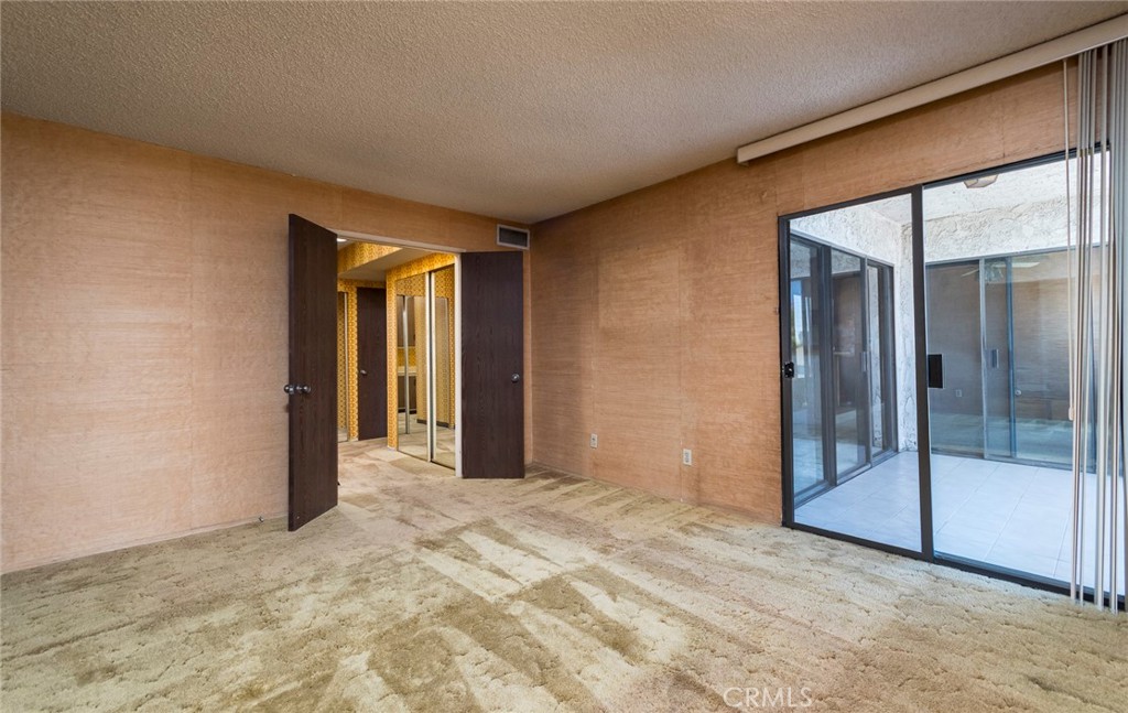 515 N Jackson 314 Property Photo 14