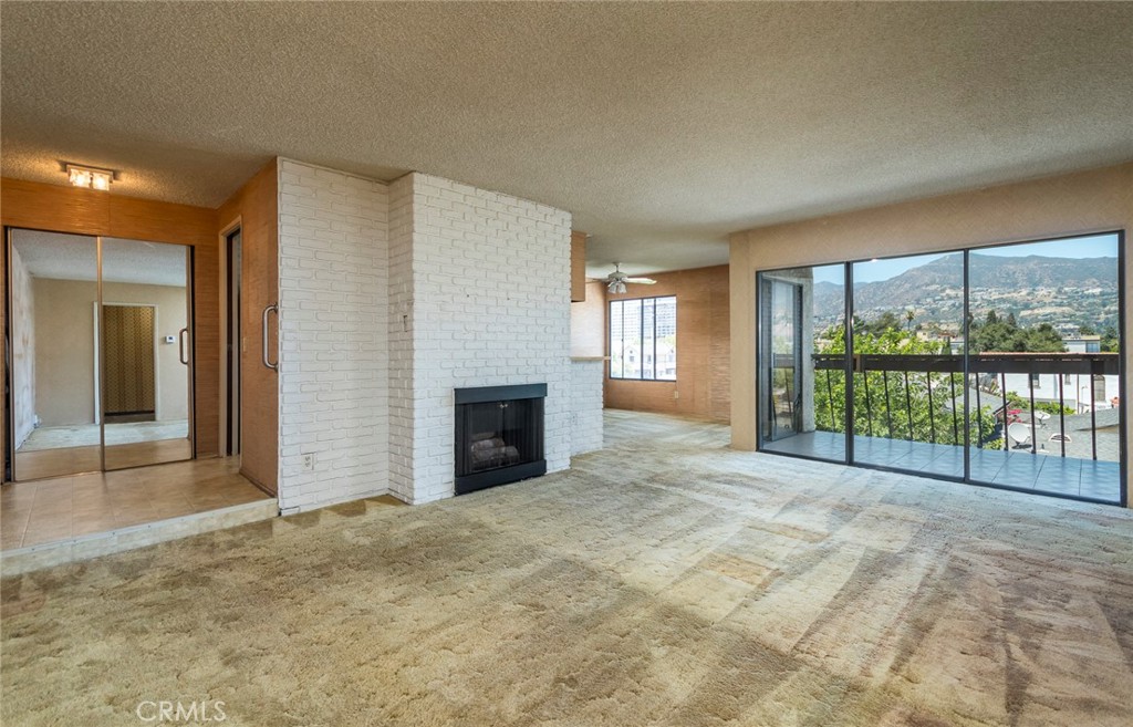 515 N Jackson 314 Property Photo 5