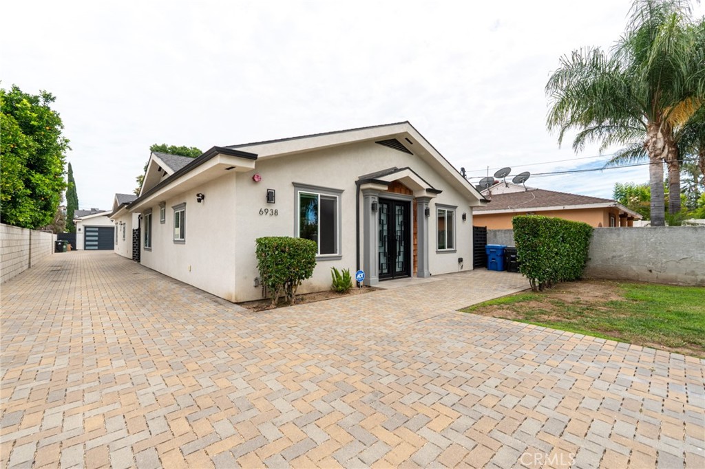 6938 Peach Avenue Property Photo 2