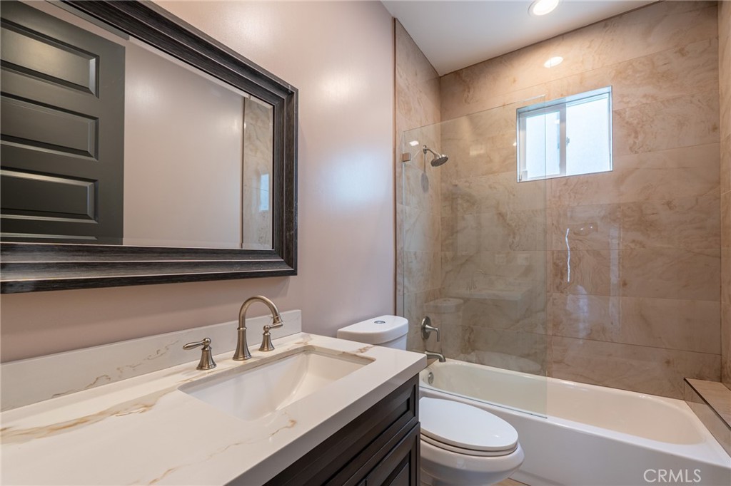 6938 Peach Avenue Property Photo 21