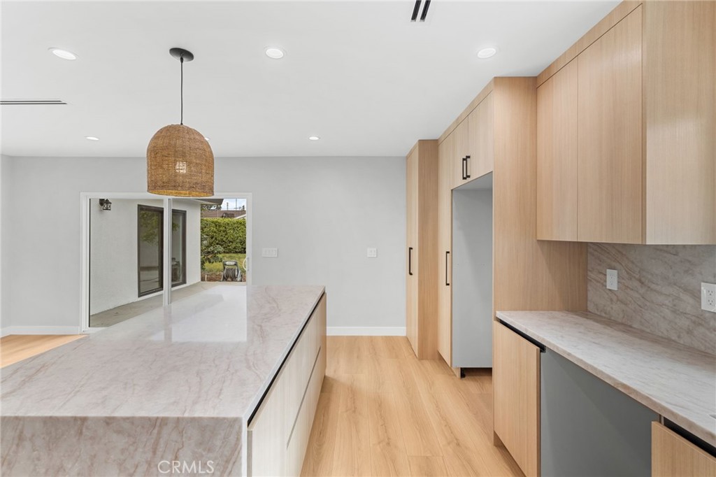 16751 Ludlow Street Property Photo 12