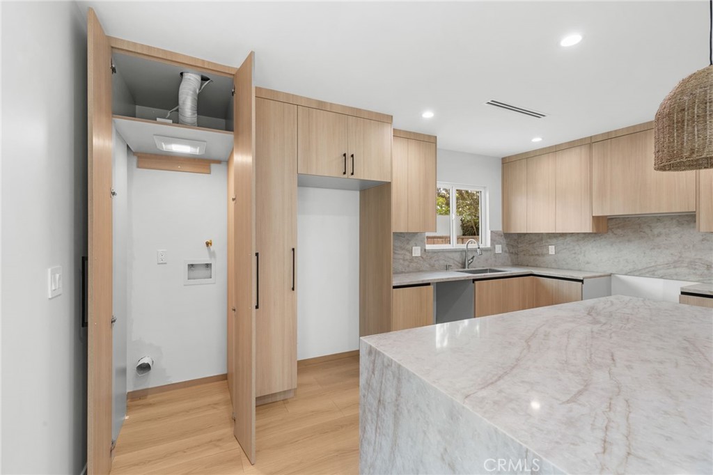 16751 Ludlow Street Property Photo 13