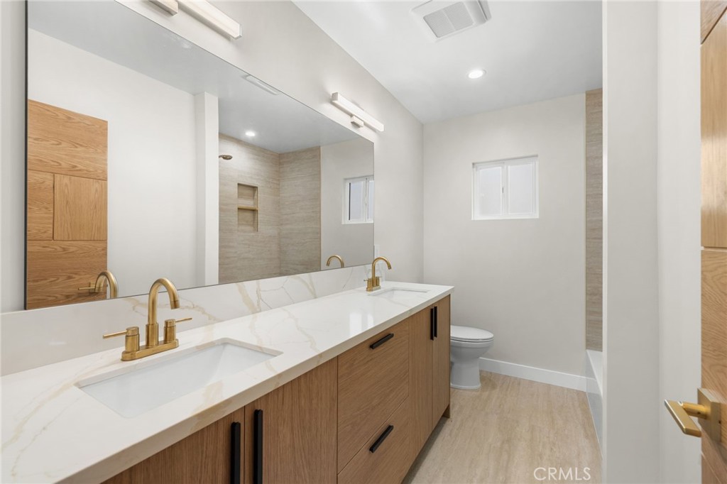 16751 Ludlow Street Property Photo 19