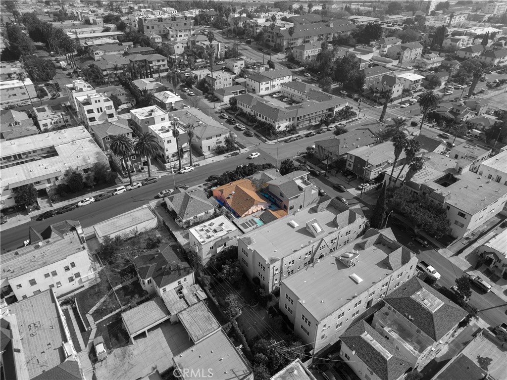 4452 Rosewood Avenue Property Photo 8