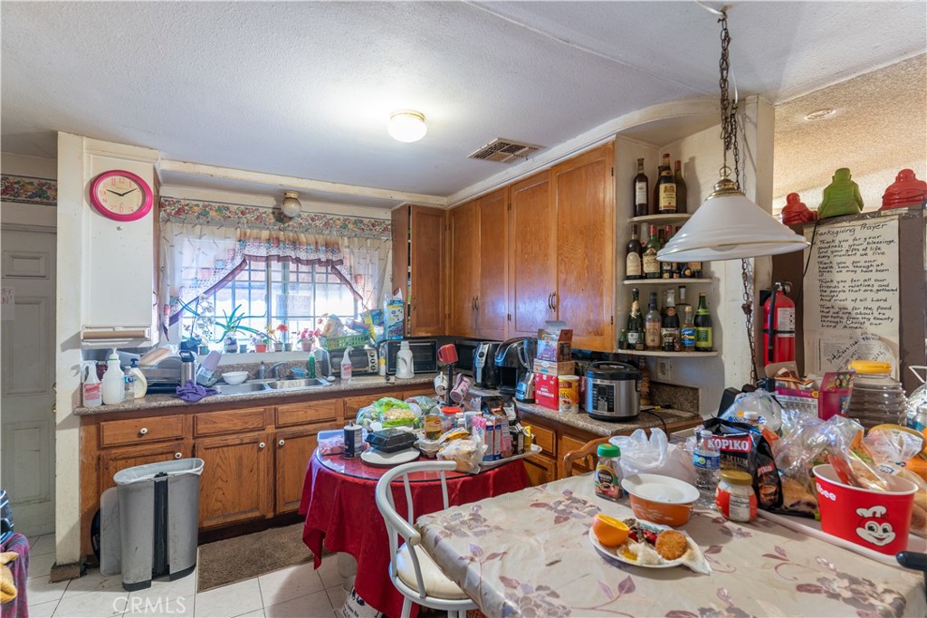 4452 Rosewood Avenue Property Photo 22