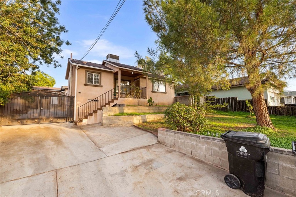 10554 Plainview Property Photo 3
