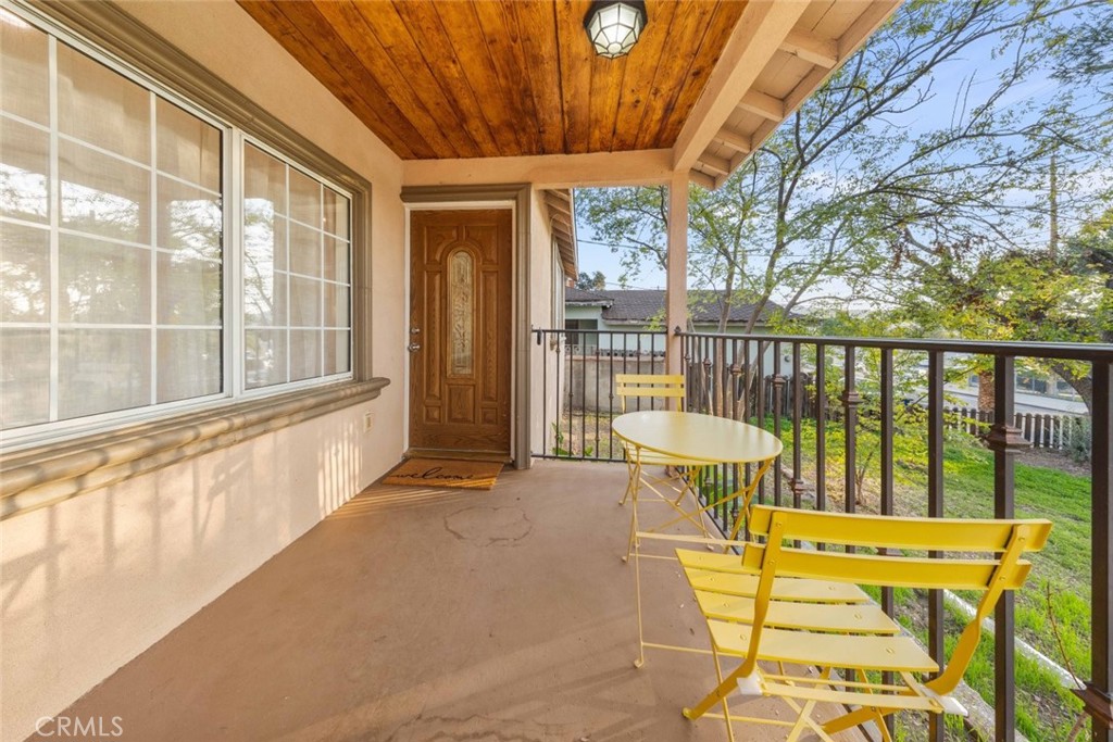 10554 Plainview Property Photo 6