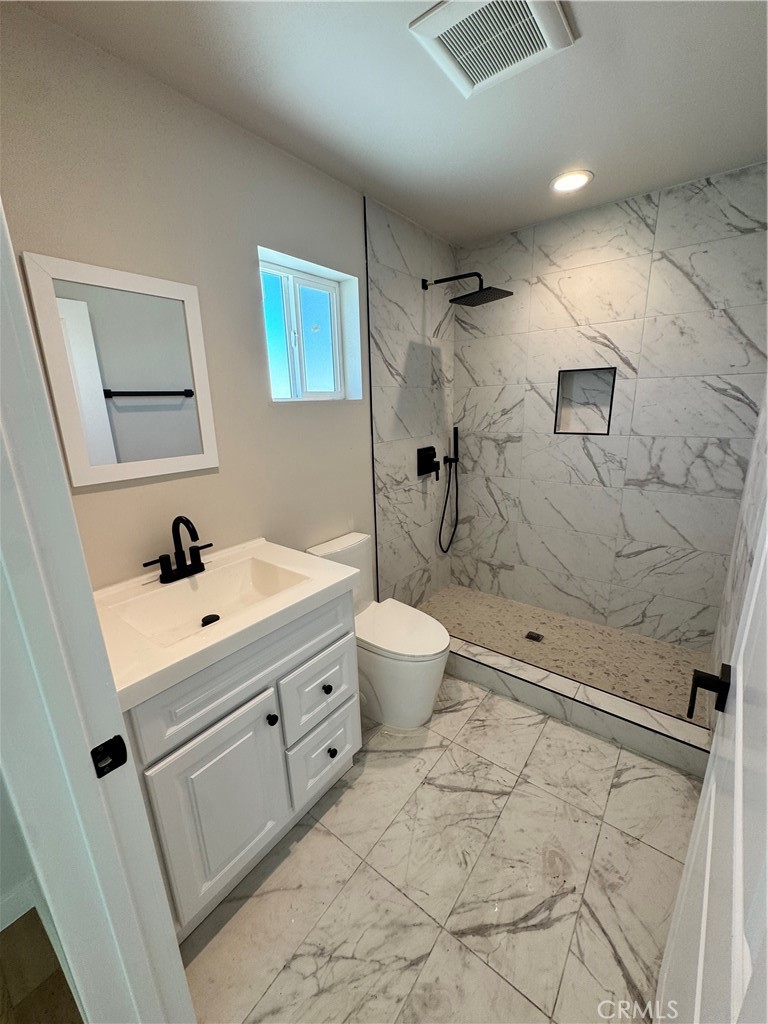 13913 1/2 Del Sur Property Photo 13