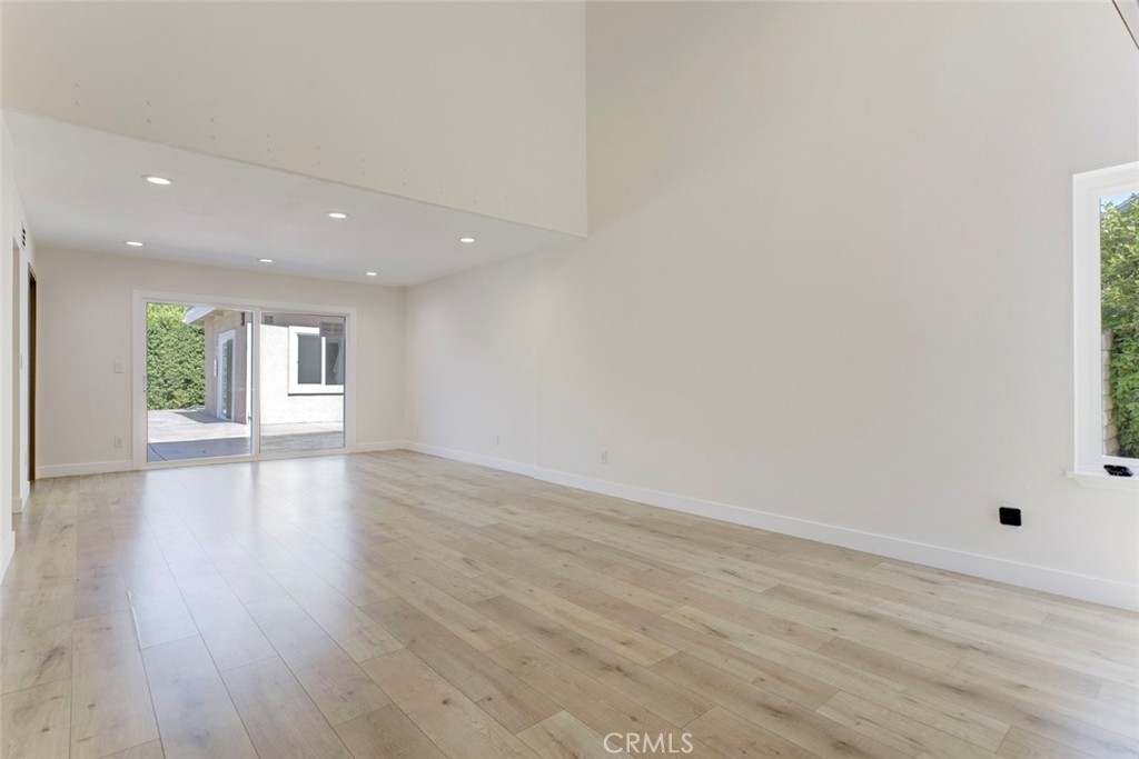 8338 Sale Property Photo 7