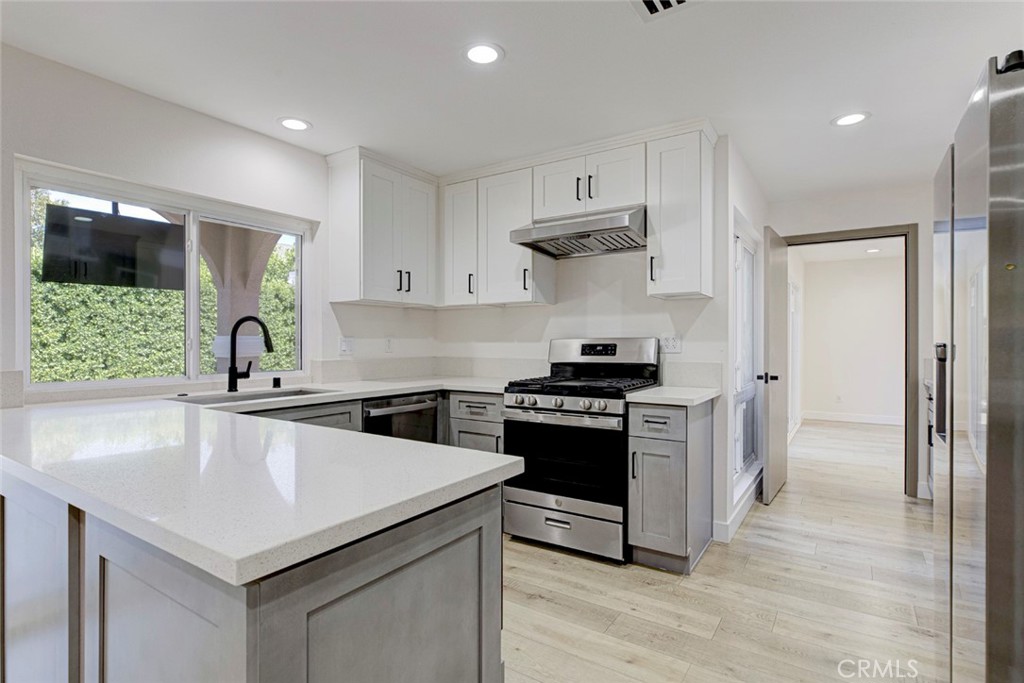 8338 Sale Property Photo 11