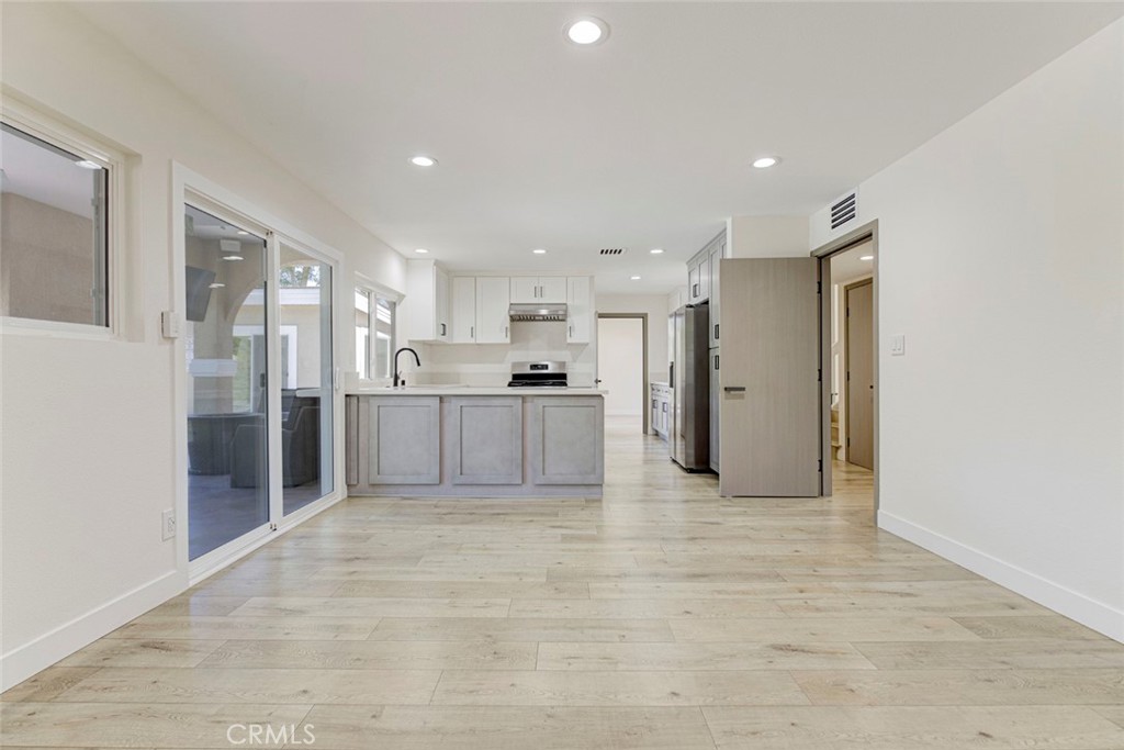8338 Sale Property Photo 15