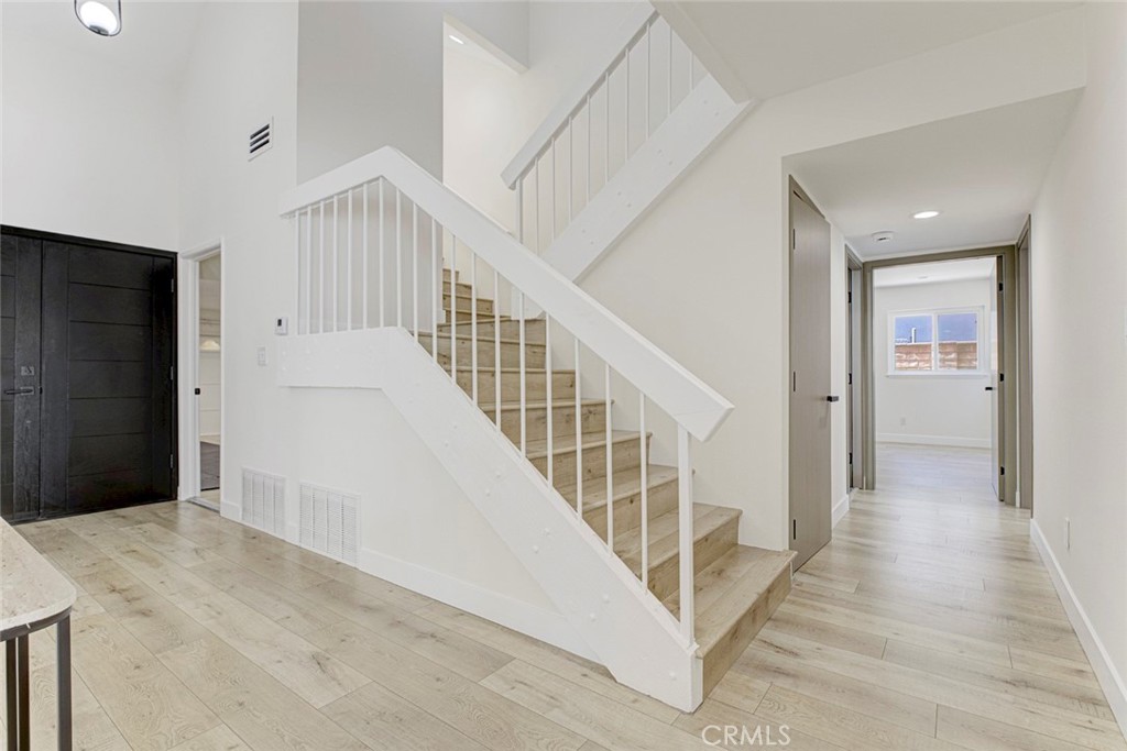 8338 Sale Property Photo 16