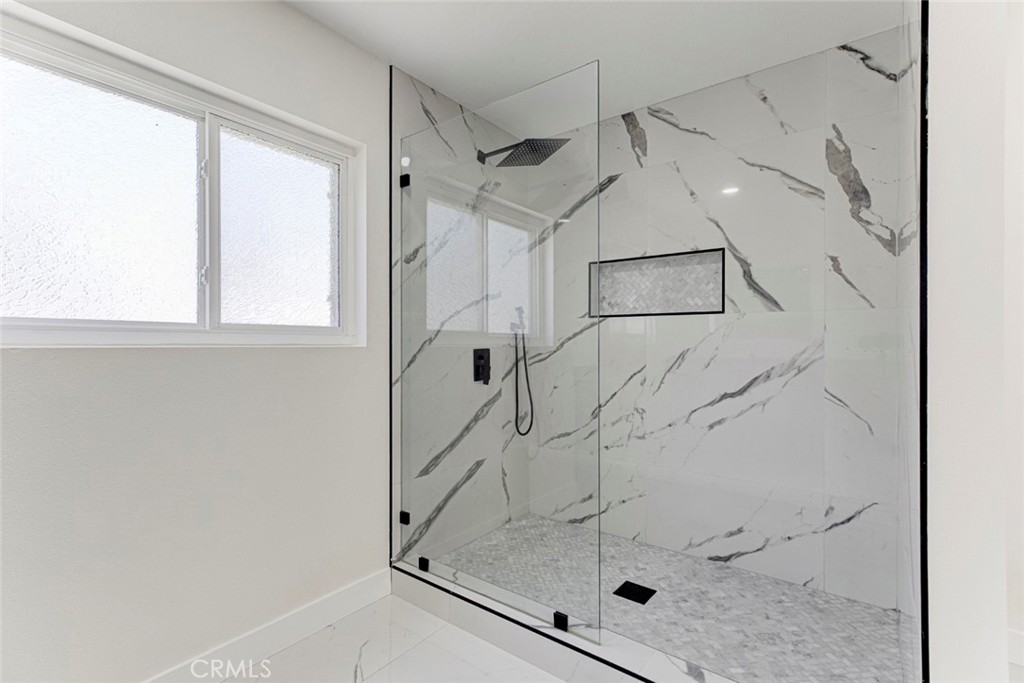 8338 Sale Property Photo 29