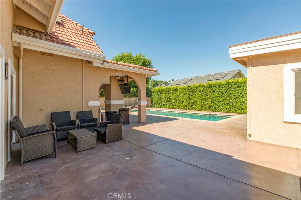 8338 Sale Property Photo 41
