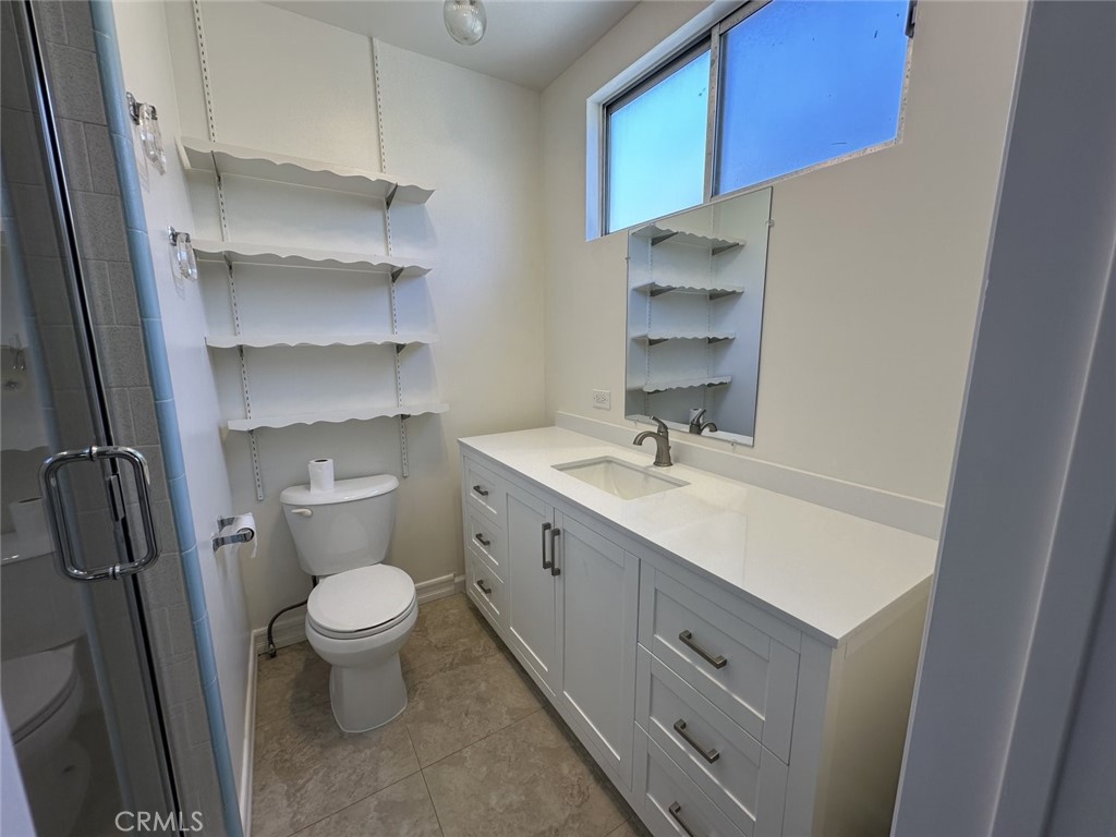 2007 W Kenneth Road Property Photo 22