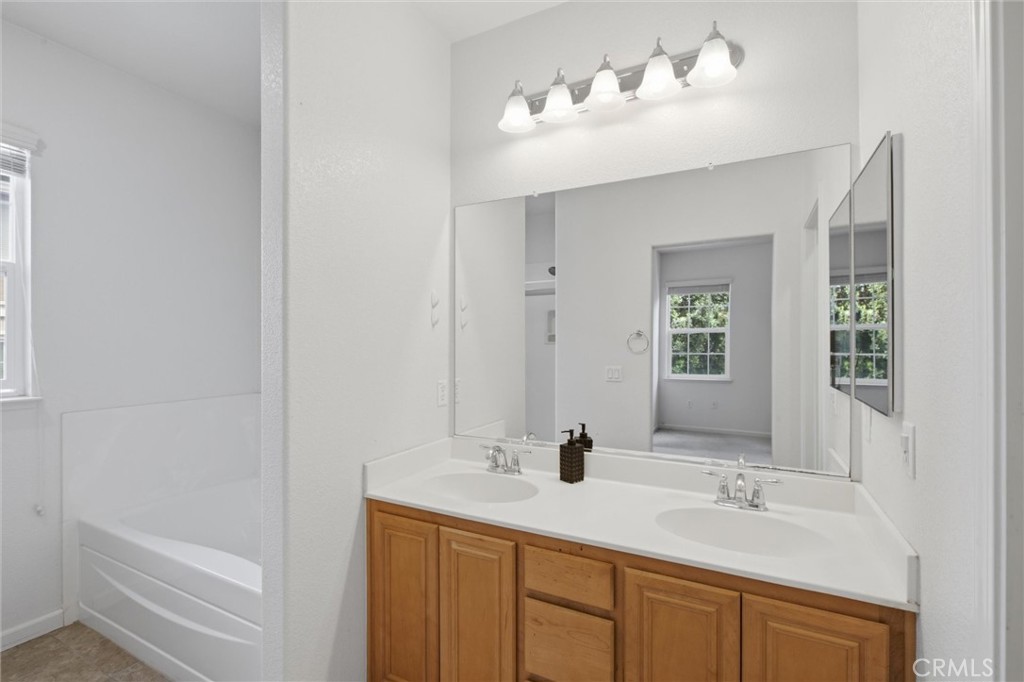 2767 Lavender Terrace Property Photo 17