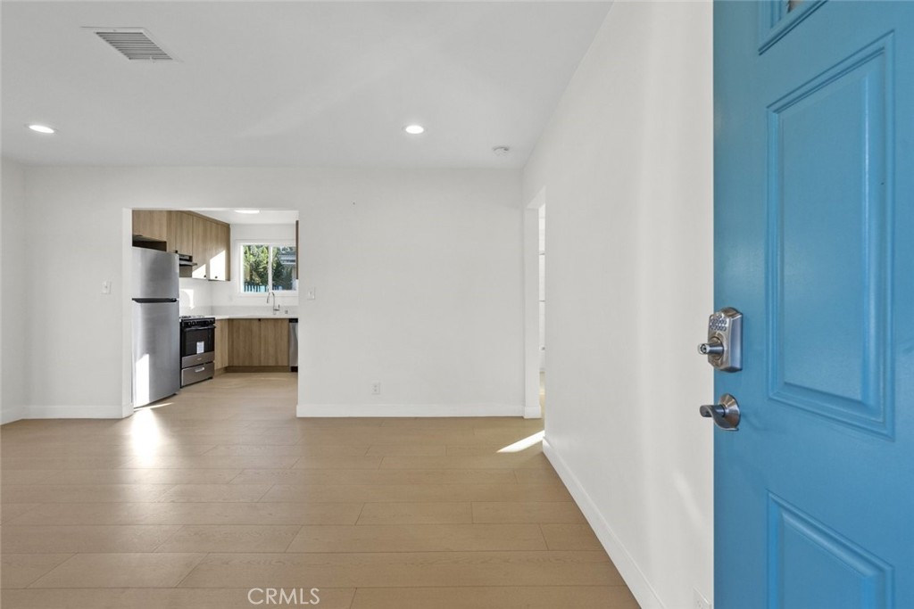 6661 Beck Avenue Property Photo 3