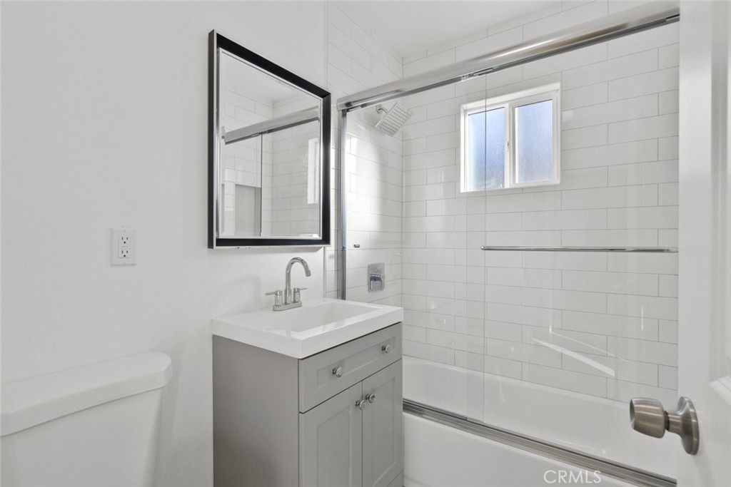 6661 Beck Avenue Property Photo 13