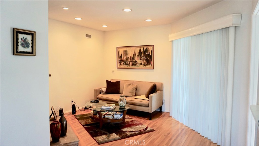 4435 Caledonia Way Property Photo 6