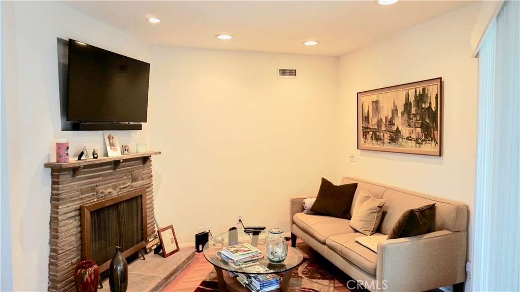 4435 Caledonia Way Property Photo 7