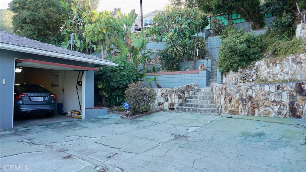 4435 Caledonia Way Property Photo 18