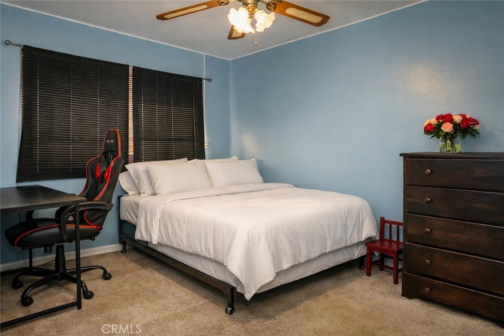 1017 W Avenue H8 Property Photo 5