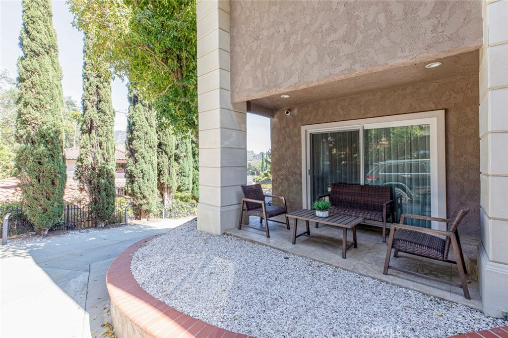 1523 Colina Drive Property Photo 7