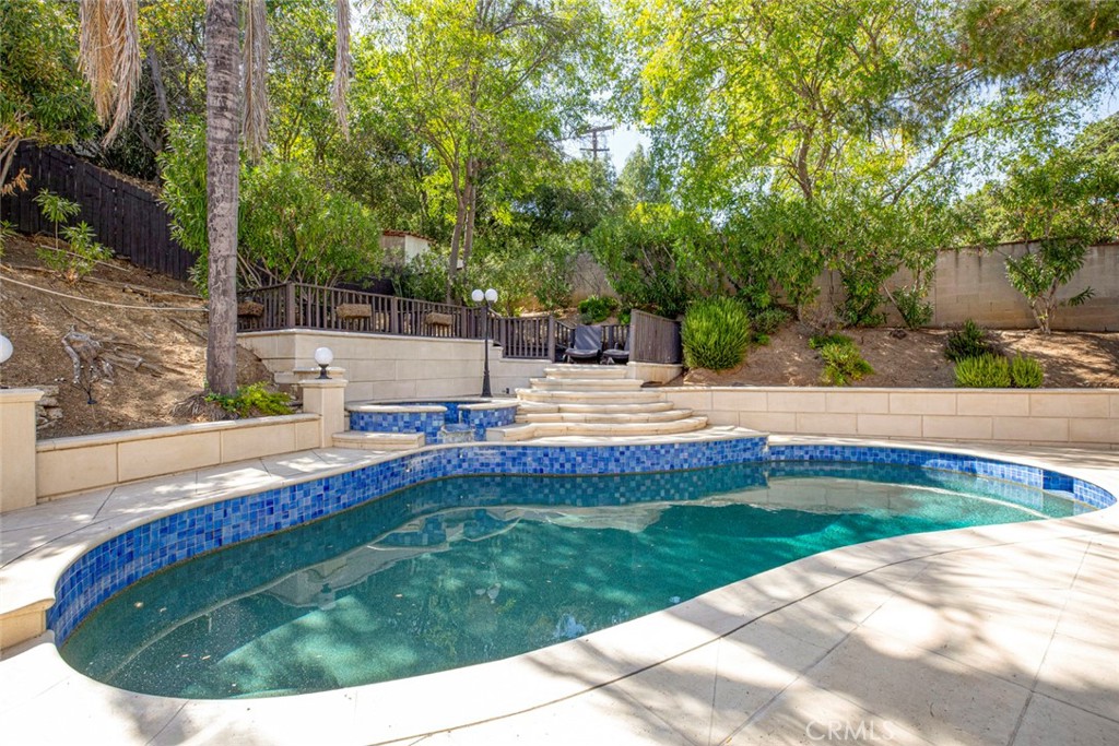 1523 Colina Drive Property Photo 35