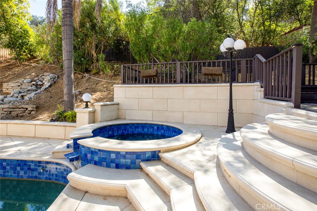 1523 Colina Drive Property Photo 37