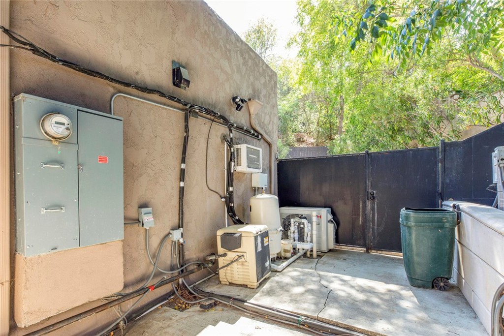 1523 Colina Drive Property Photo 69