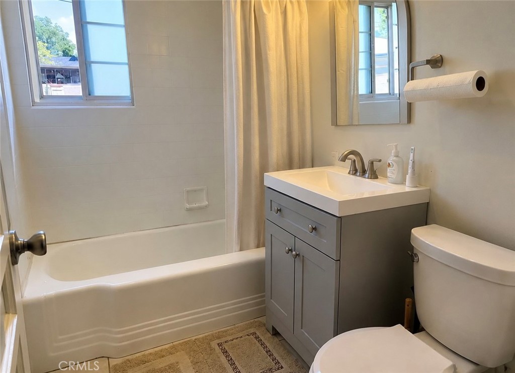 7662 Paso Robles Avenue Property Photo 8