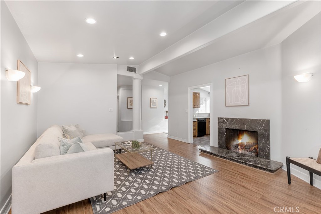 9348 Tujunga Canyon Property Photo 7