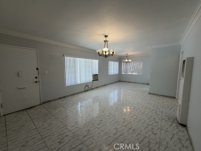 1717 N Berendo Property Photo 2