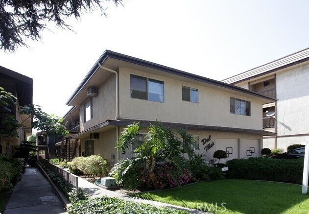 335 N Isabel Property Photo 1