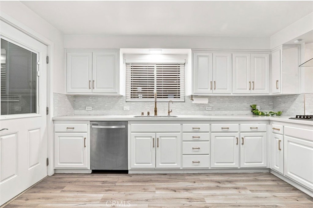 6951 Bellclaire Property Photo