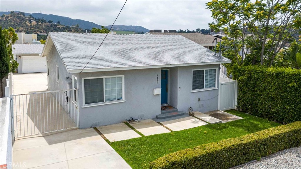 7118 Valmont Street Property Photo 3
