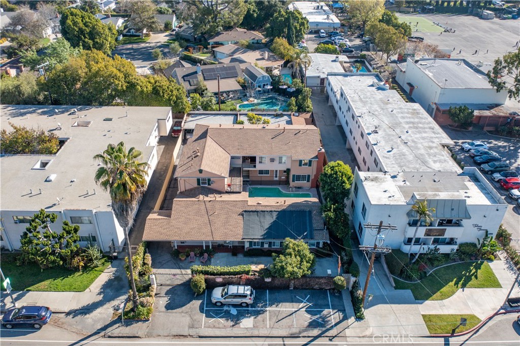 4918 Cahuenga Property Photo 1