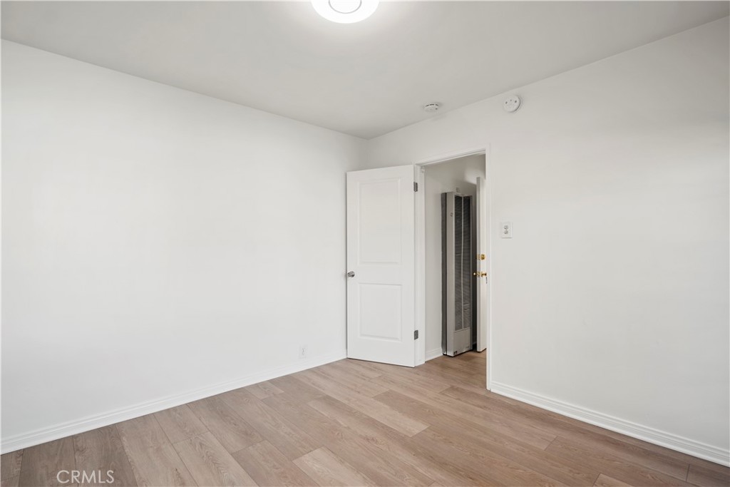 4918 Cahuenga Property Photo 11