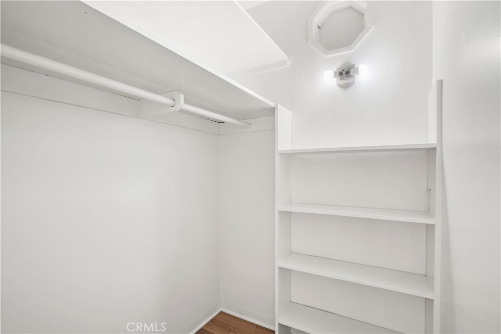4918 Cahuenga Property Photo 20