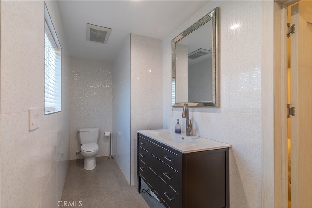 902 E Walnut Avenue Property Photo 10
