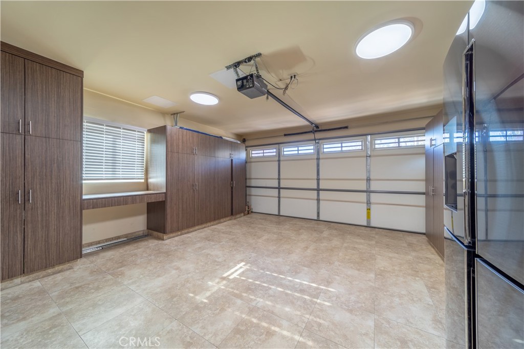 902 E Walnut Avenue Property Photo 16