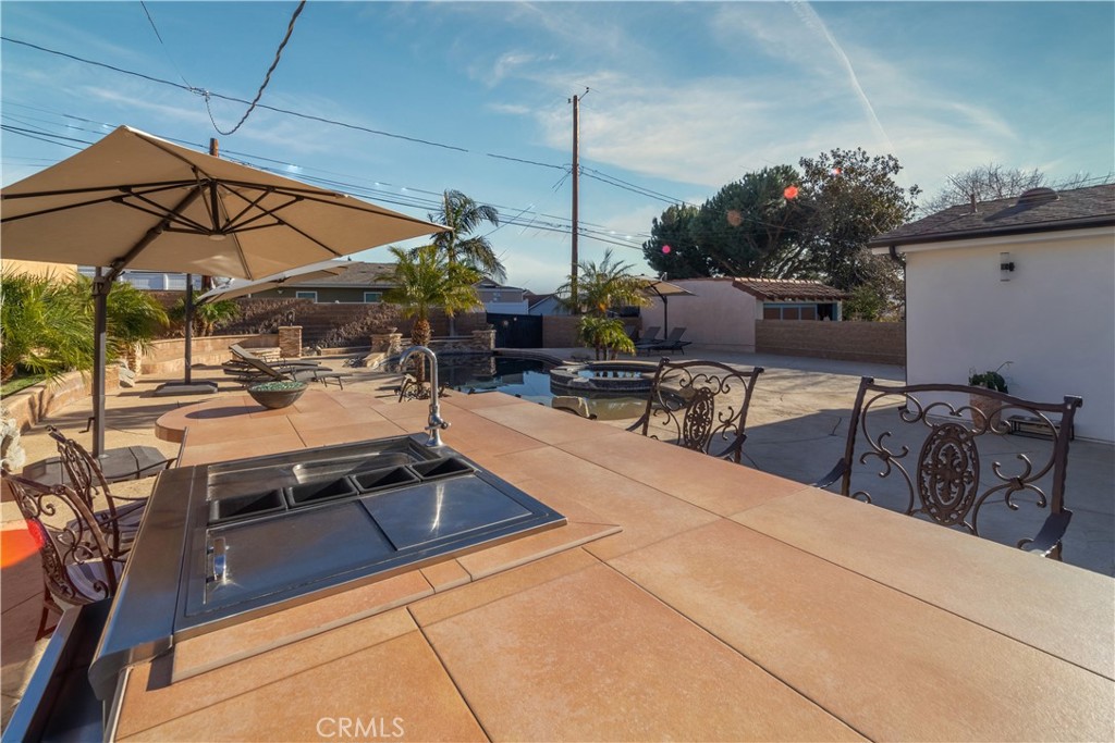 902 E Walnut Avenue Property Photo 23