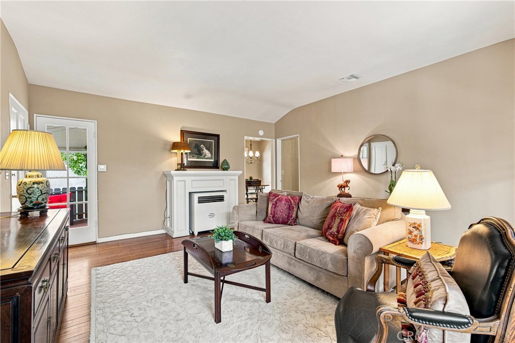 433 S Madison Property Photo 5