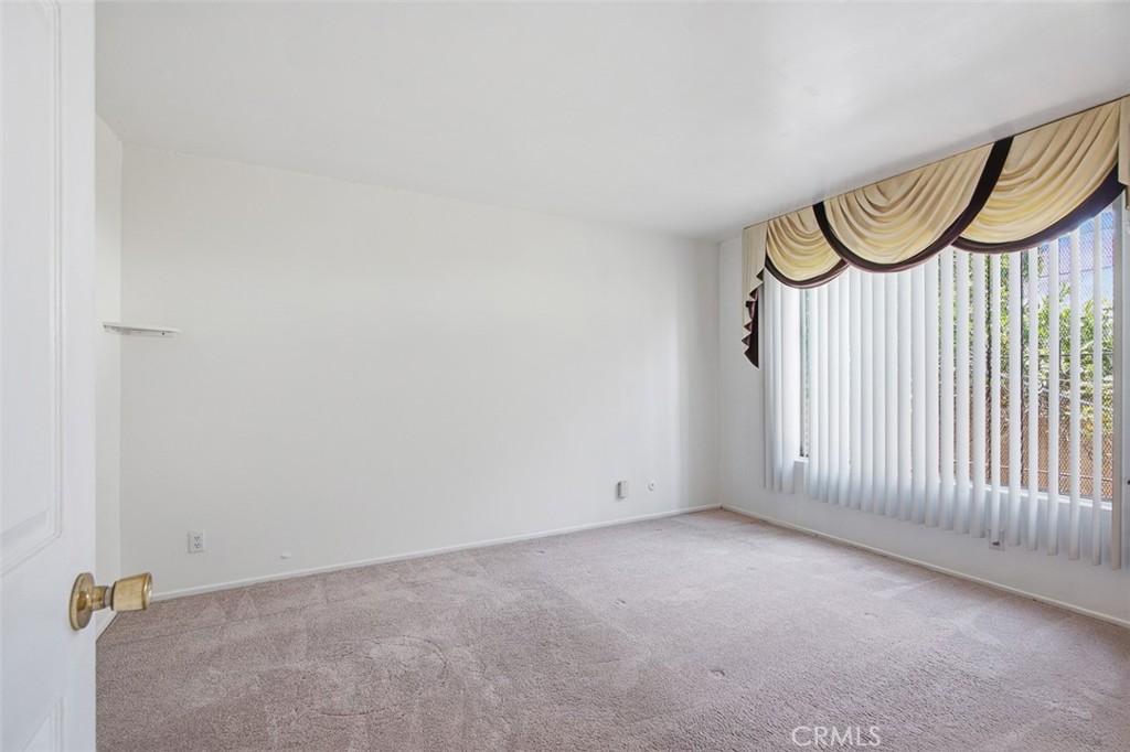 21815 Martin Property Photo 14